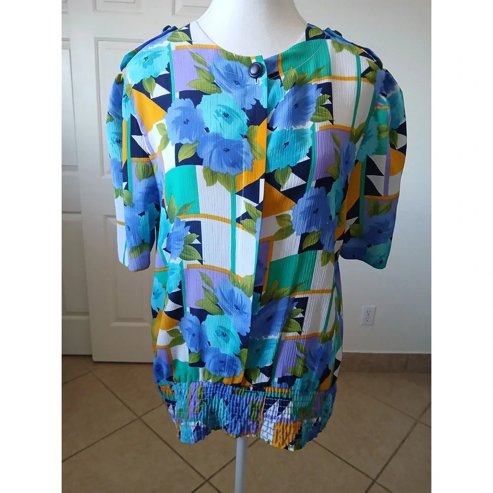 Vintage CAMI Blouse Women's Size 8 Blue Multi Floral Short‎ Sleeve Round Neck